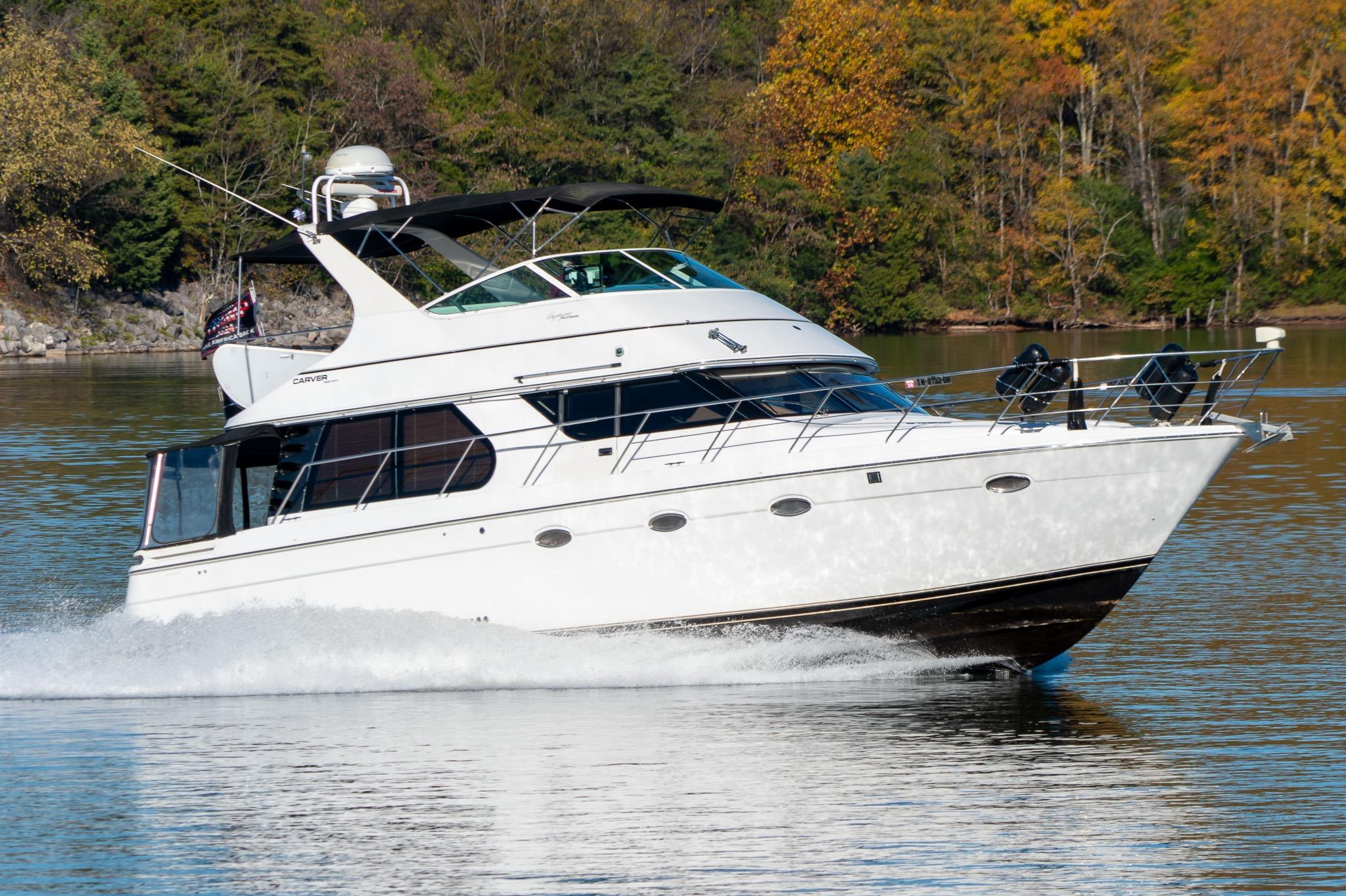 2000 Carver 450 Voyager Pilothouse — 2000 Carver 450 Voyager