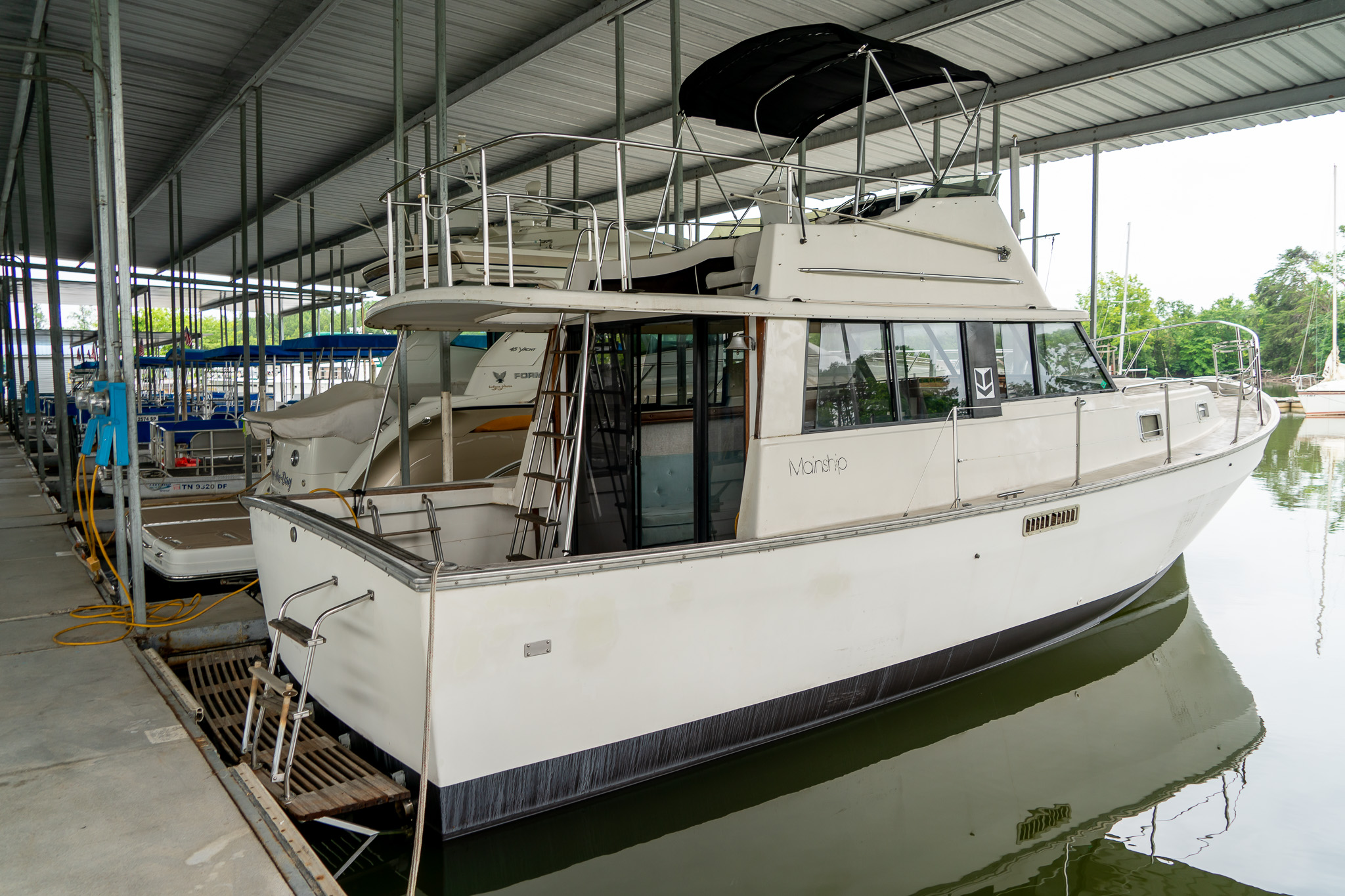 Mainship 34 — 1979 Mainship 34 for Sale | Harbortowne Marine
